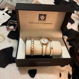 Ann Klein set